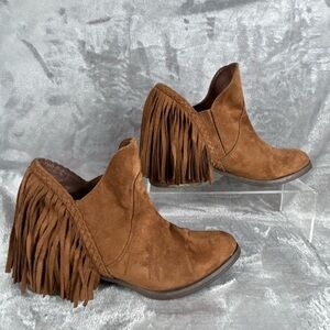 Not Rated Ankle Boots Womens Size 6 Fringe Faux Suede Cowgirl Festival Bohemian